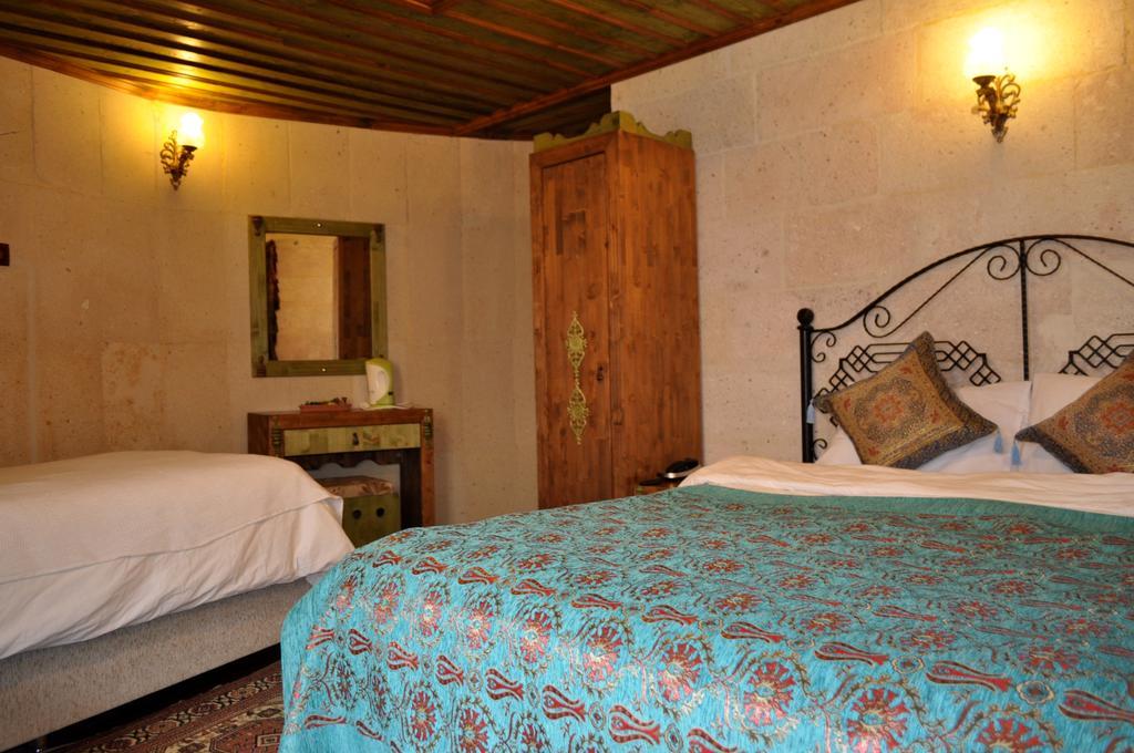 غوريمِيه Cappadocia Hills Cave Hotel الغرفة الصورة